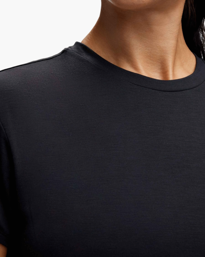 Camiseta esencial HOKA