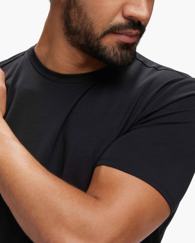 Camiseta esencial HOKA