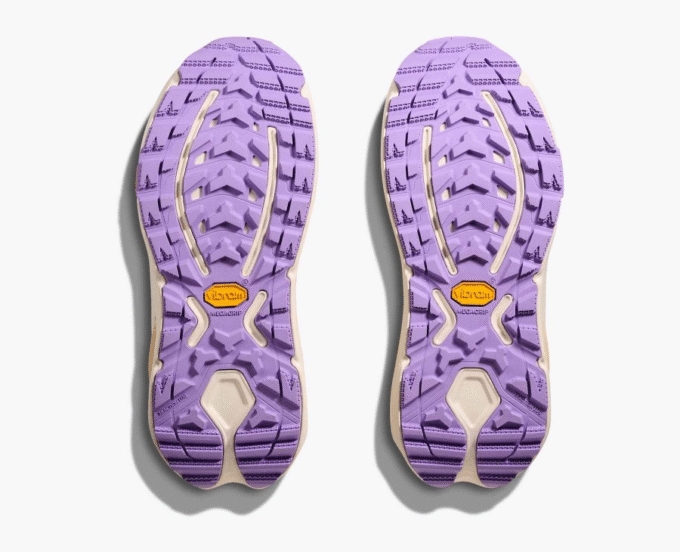 HOKA HOKA ONE ONE HOKA Sudadera con capucha esencial HOKA HOKA ONE ONE HOKA Sudadera con capucha esencial